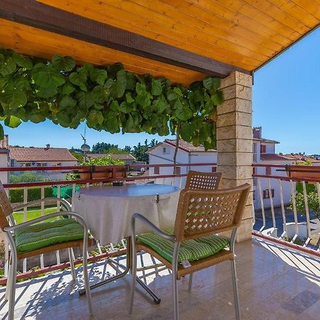 Appartement Ruzica à Poreč Extérieur photo