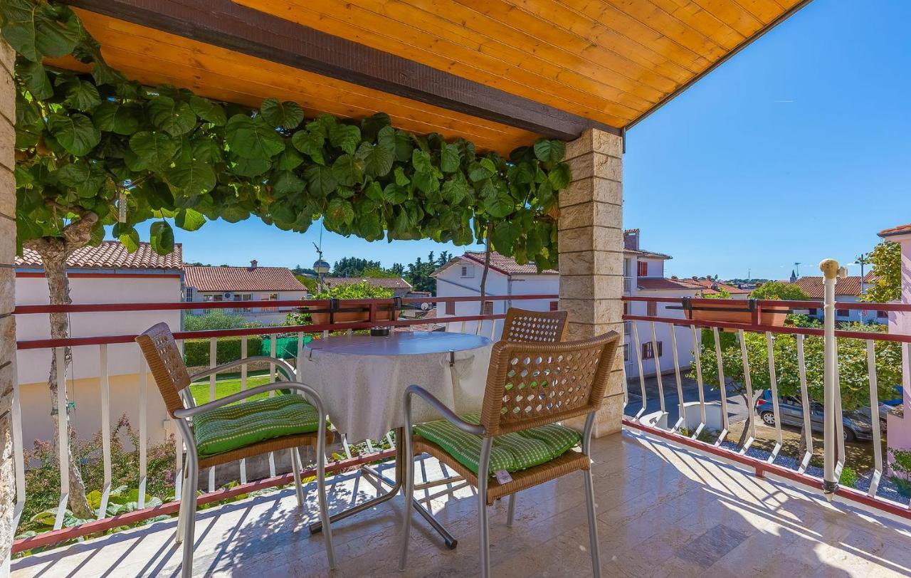 Appartement Ruzica à Poreč Extérieur photo